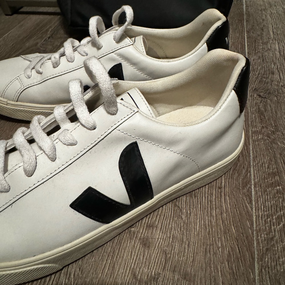 Veja Esplar Logo Sneakers - Size 9 - Black and White - Picture 11 of 11